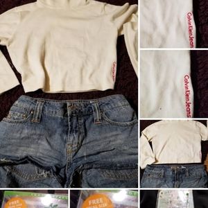 CALVIN KLEIN SHORT SWEATER